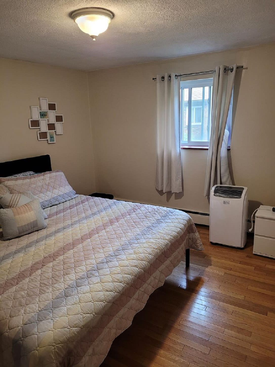 Beautiful 2 bedroom, 1 bath ready home photo 5