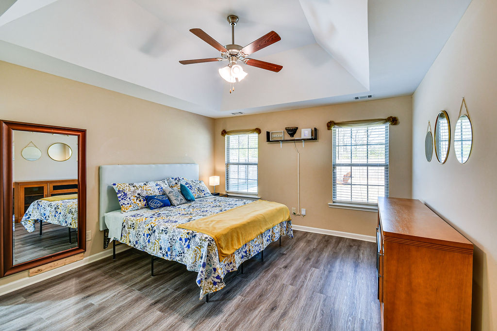 Spacious 3BA 2BA Near Park in Quiet area  photo 4