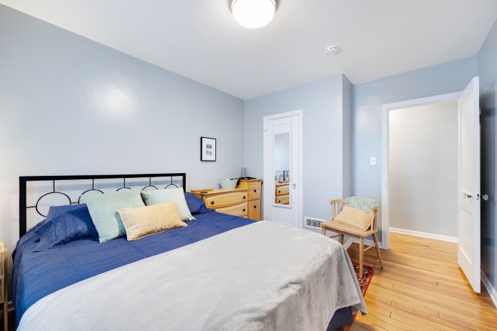 West Plaza Furnished Duplexes--Mid-term leases photo 5