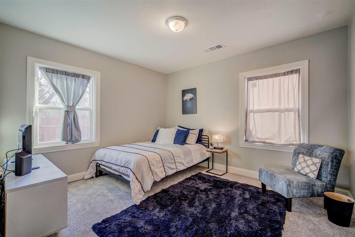 HOME FOR RENT photo 4