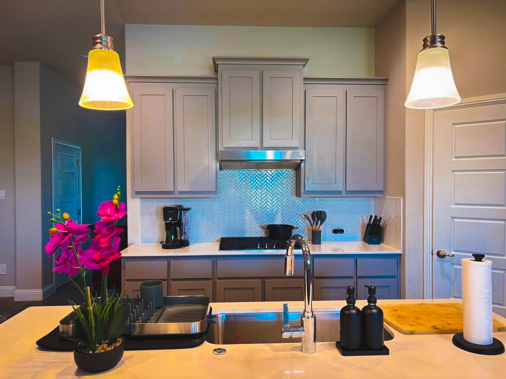 Luxury 5 Bed 3 Bath house Ready for your stay photo 5