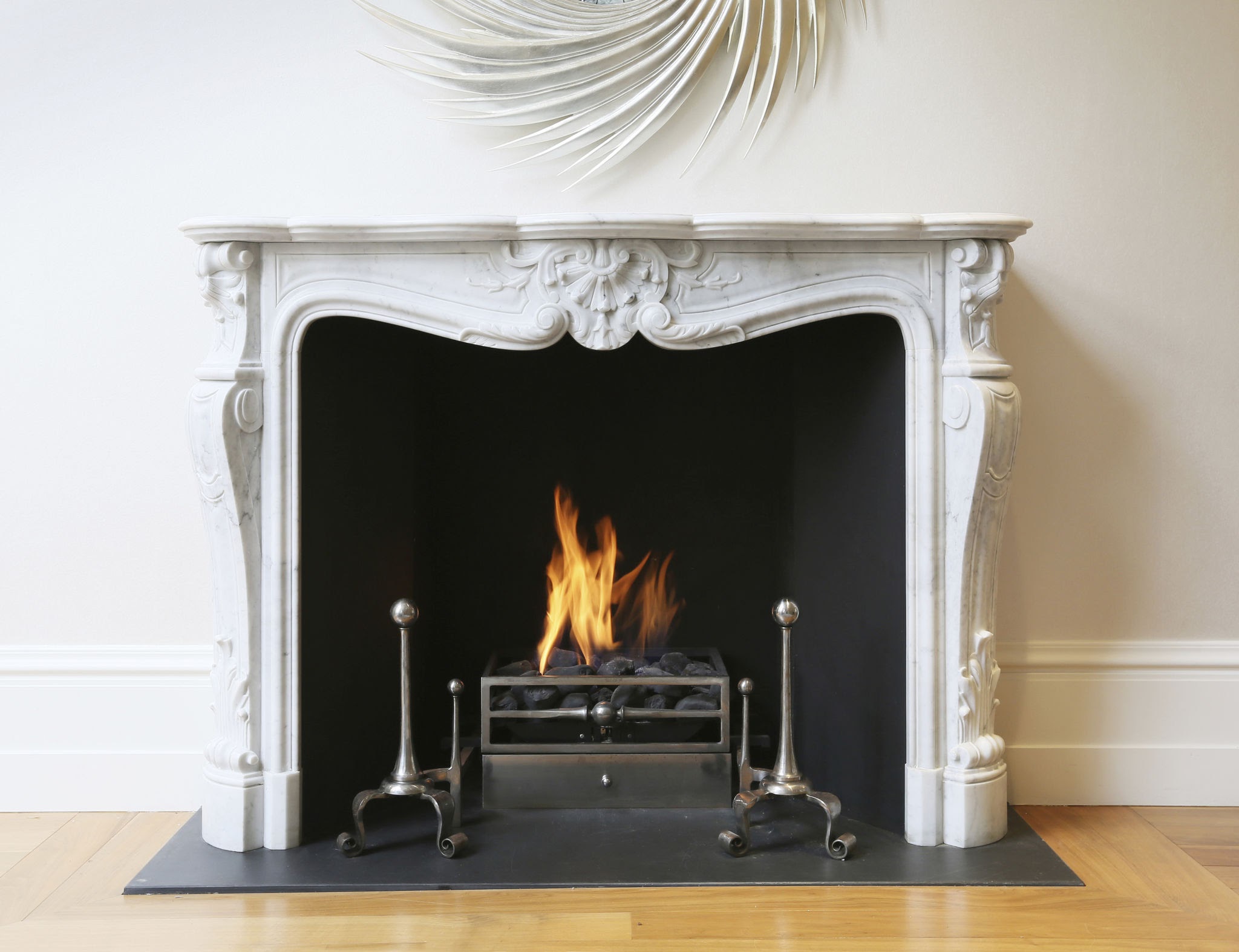 Fireplace with gas logs