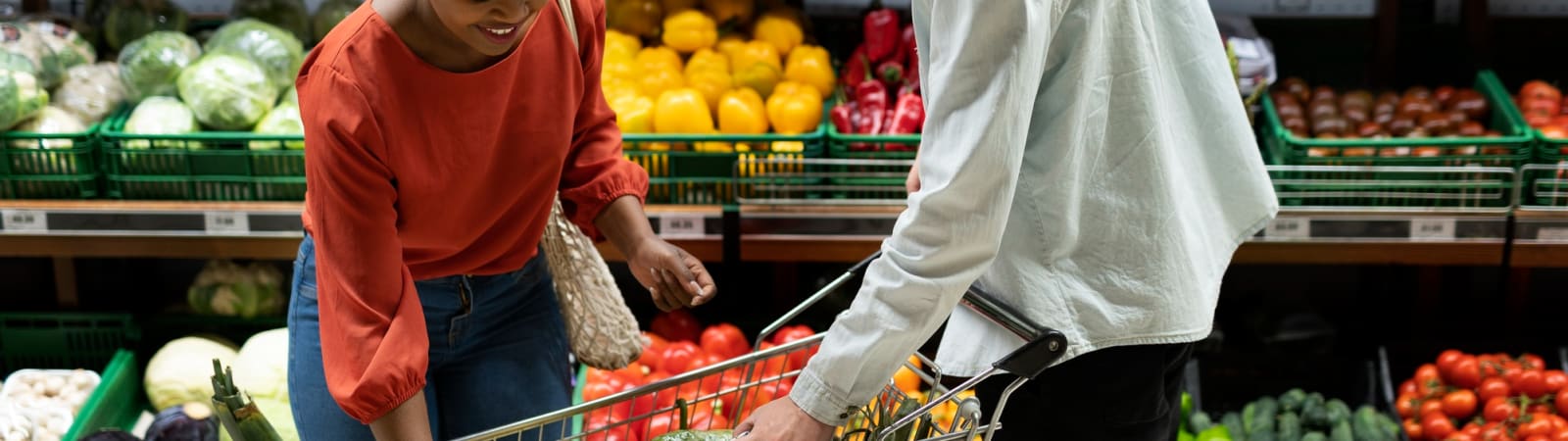 Promoção do Dia do Consumidor para supermercados: 7 dicas para vender mais