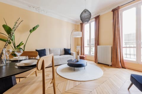 Furnished Apartment for rent Avenue Montaigne, Paris