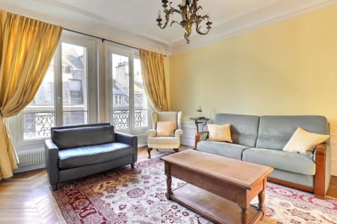 Furnished Apartment for rent Avenue Montaigne, Paris