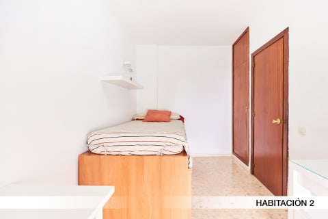 Appartement de 5 chambres dans la Calle Farmacéutico Murillo Herrera 5, Séville