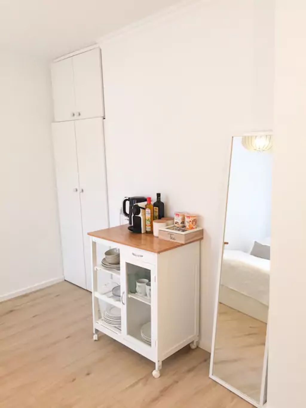 Miete 1 Zimmer Wohnung Köln | Ganze Wohnung | Köln | Modernisiertes Apartment in der Friesenstrasse im Herzen Kölns | Hominext