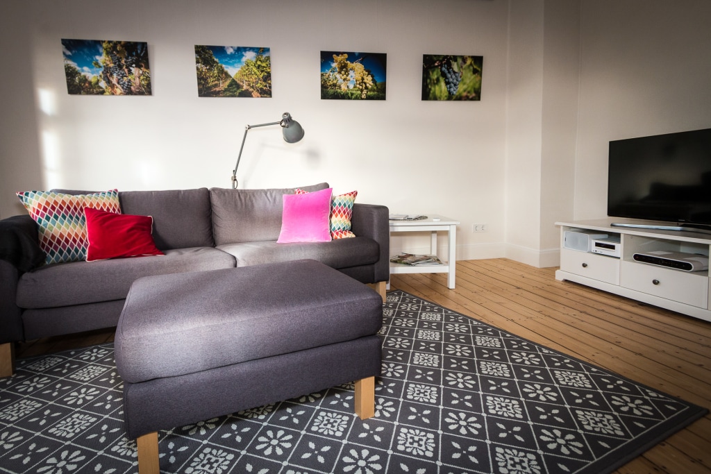 Miete 1 Zimmer Wohnung Wiesbaden | Ganze Wohnung | Wiesbaden | 5-Sterne serviced Business Apartment Villa Breckenheim "Wein" | Hominext