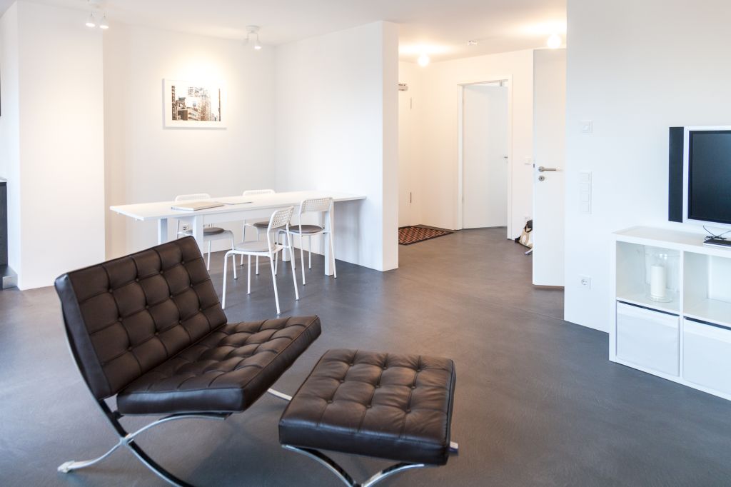 Miete 1 Zimmer Wohnung Frankfurt am Main | Ganze Wohnung | Frankfurt am Main | Moderne, elegante 2-Zi-Wohnung im obersten Stock mit Weitsicht | Hominext