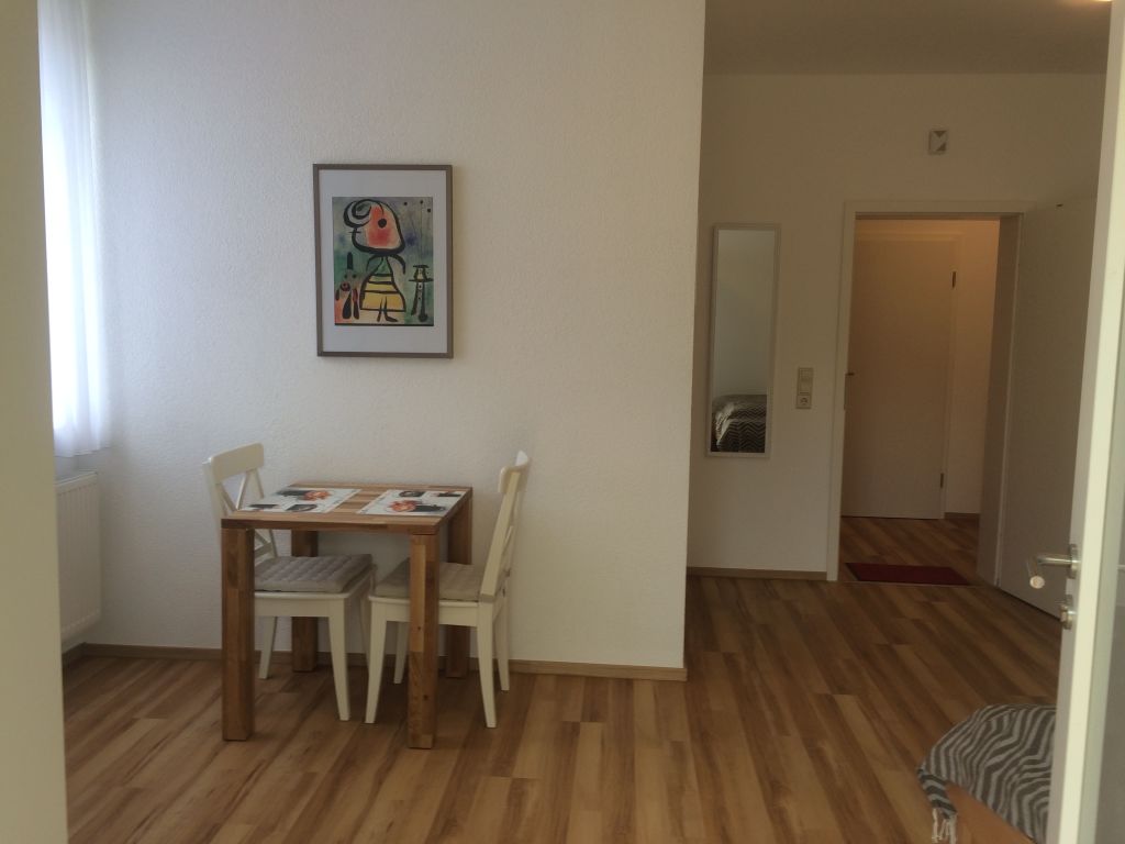 Miete 1 Zimmer Wohnung Mannheim | Ganze Wohnung | Mannheim | Komfortables Apartment mit kleinem Wintergarten | Hominext