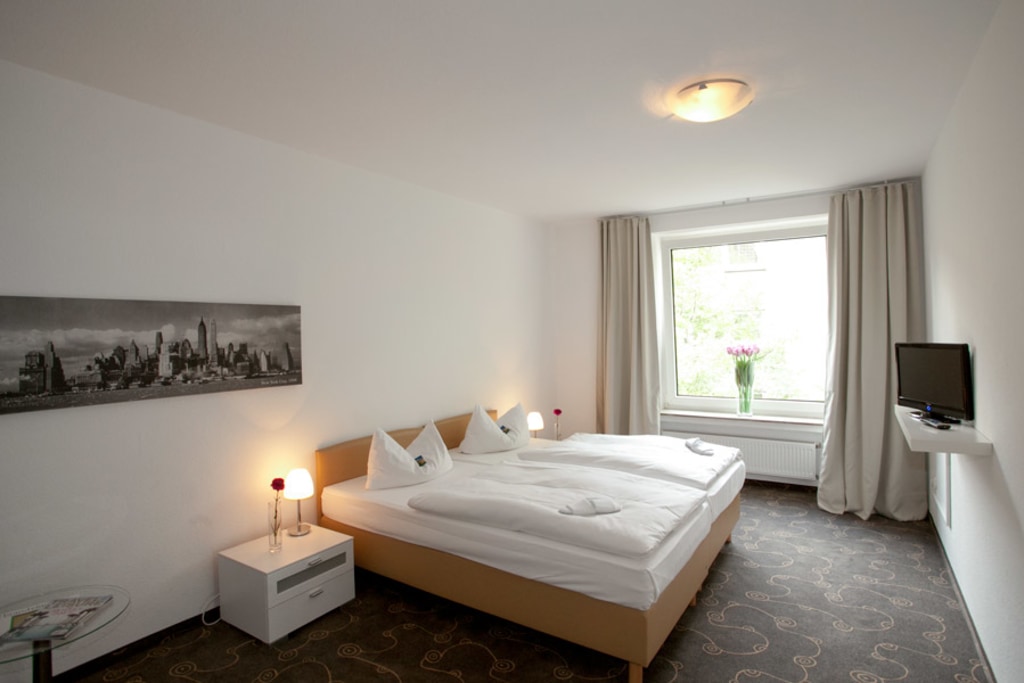 Rent 2 rooms apartment Essen | Entire place | Essen | Gemütliches Serviced Apartment - Zwei Schlafzimmer | Hominext