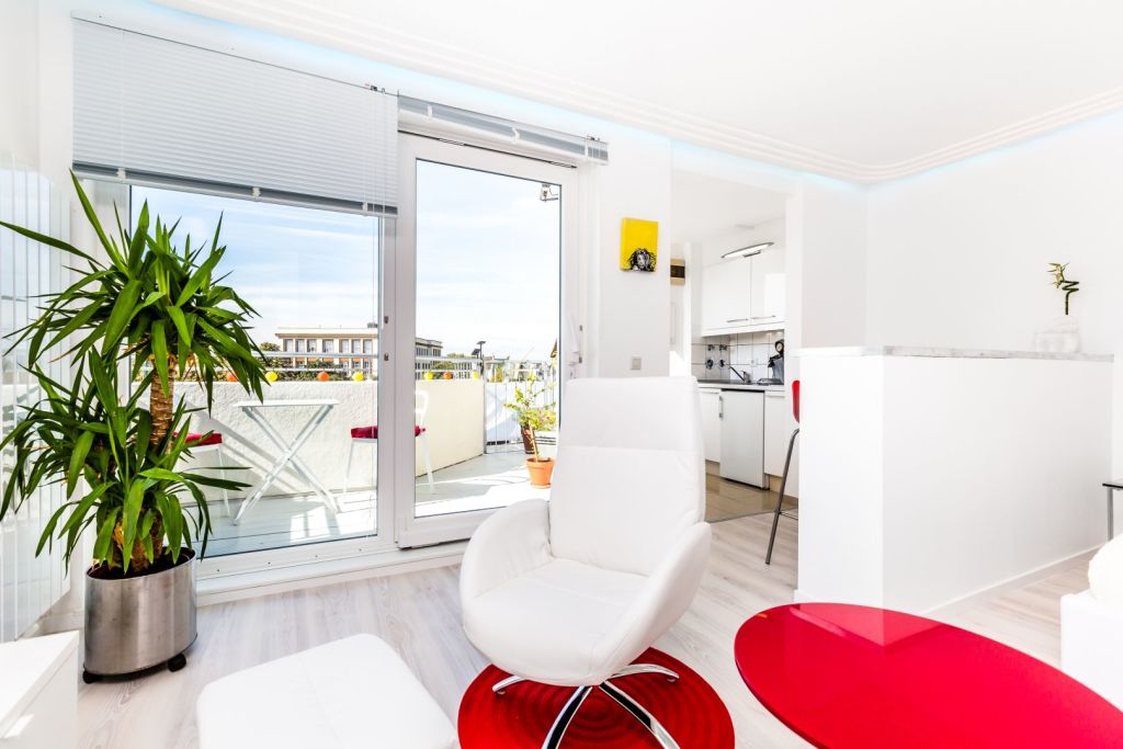 Miete 1 Zimmer Wohnung Düsseldorf | Ganze Wohnung | Düsseldorf | Serviced Apartment Medienhafen mit S/W Terasse /  Nichtraucher | Hominext