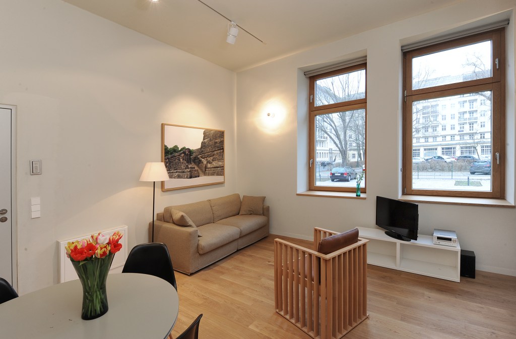 Rent 1 room apartment Berlin | Entire place | Berlin | Einzigartiges Loft im idyllischen Gartenhaus - zentral jedoch ruhig | Hominext