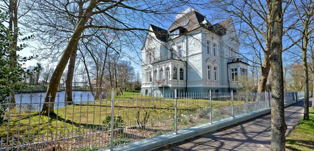 Rent 1 room apartment Stade | Entire place | Stade | Villa in Stade bei Hamburg: Schönes City-Apartment in ruhiger Lage | Hominext