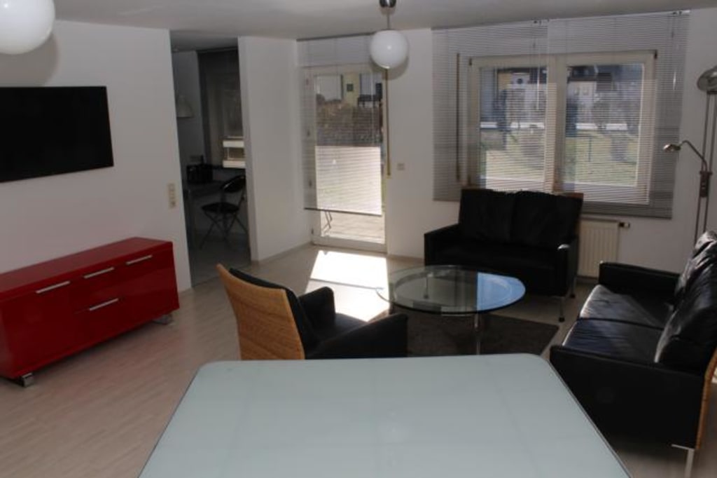 Rent 1 room apartment Böblingen | Entire place | Böblingen | Helles und großzügiges 2 Zimmer Apartment mit Garten | Hominext