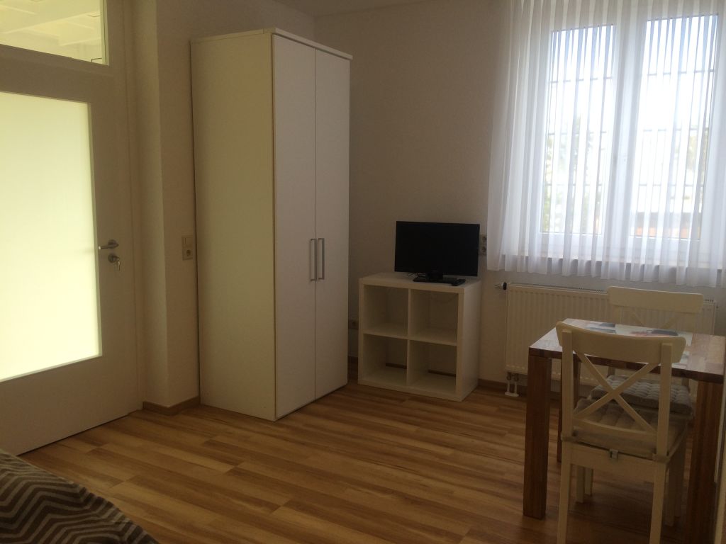 Miete 1 Zimmer Wohnung Mannheim | Ganze Wohnung | Mannheim | Komfortables Apartment mit kleinem Wintergarten | Hominext