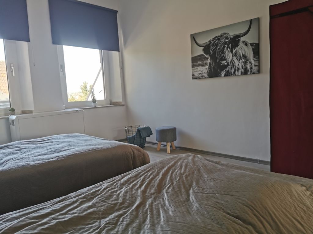 Rent 2 rooms apartment Gelsenkirchen | Entire place | Gelsenkirchen | großzügiges Apartement für bis zu 4 Personen | Hominext