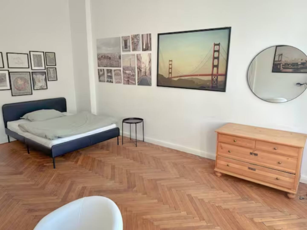 Rent 3 rooms apartment Berlin | Entire place | Berlin | All-inclusive möbliertes Luxus-3-Zimmer-Apartment im Herzen von Berlin Kreuzberg | Hominext