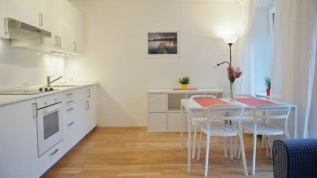 Rent 1 room apartment Berlin | Entire place | Berlin | Altbauwohnung mitten im Geschehen | Hominext