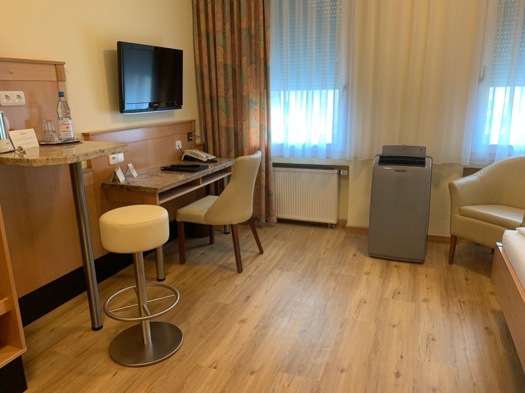 Miete 1 Zimmer Wohnung Erlangen | Ganze Wohnung | Erlangen | Studio Apart für 1-4 Personen next to Siemens Headquarters & Siemens Training Center - Book-it now with monthly cleaning | Hominext