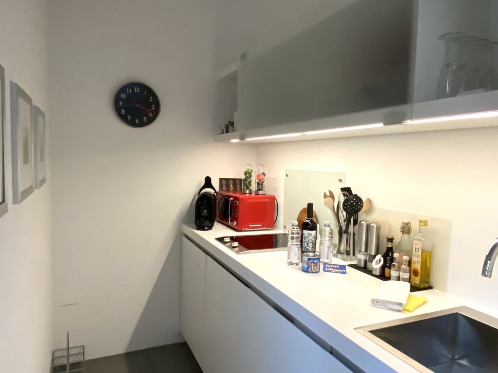 Rent 1 room apartment Baden-Baden | Entire place | Baden-Baden | Modernes Studio auf der Sonnenterrasse von Baden-Baden | Hominext