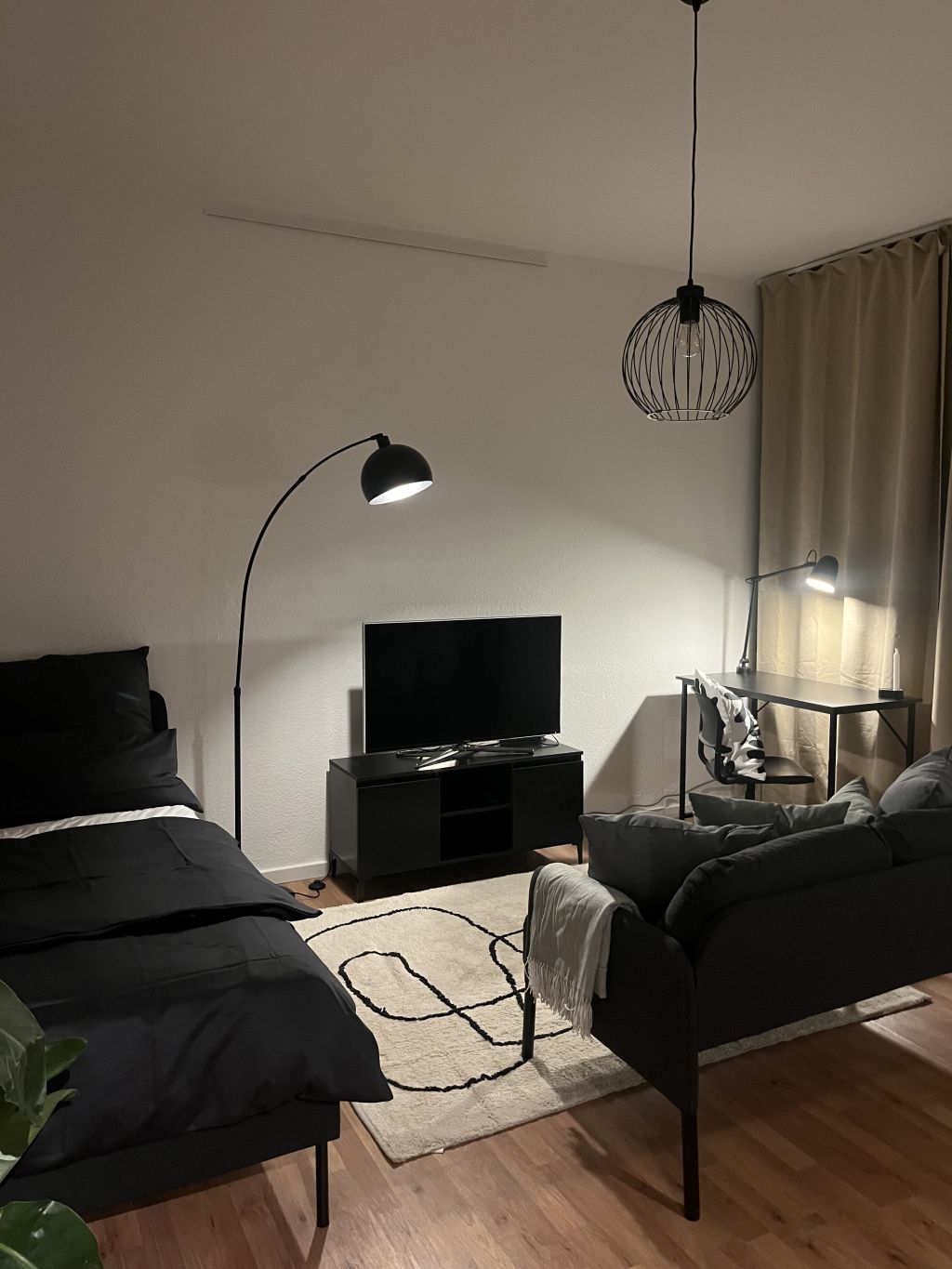 Rent 1 room apartment Berlin | Entire place | Berlin | Zentrales Design-Studio am Wasser mit Garten | Hominext