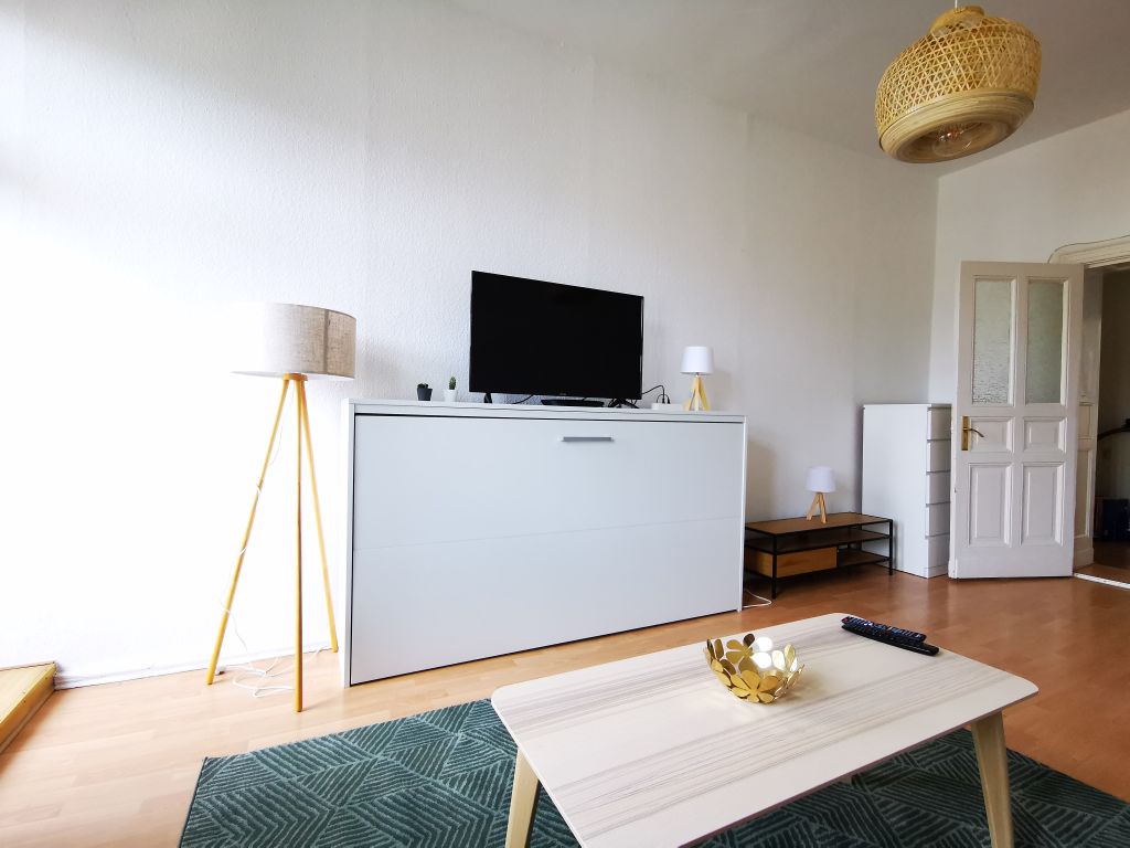 Rent 2 rooms apartment Berlin | Entire place | Berlin | Hausburg 2.OG li Balkon | Hominext