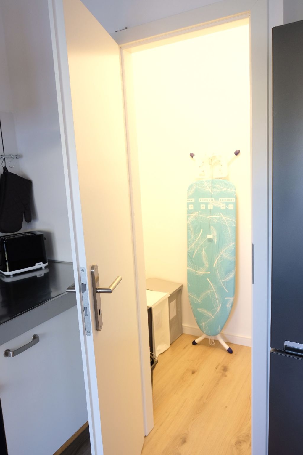 Rent 1 room apartment Frechen | Entire place | Frechen | All-In! Schöne, gemütliche & möblierte 2 Zi Wohnung (Löffelfertig) in zentraler Lage von Frechen (20 Min. von Köln) | Hominext