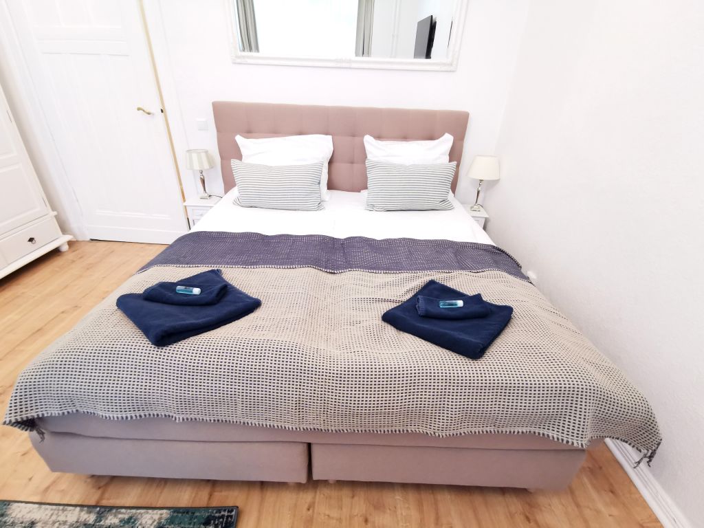 Miete 1 Zimmer Wohnung Berlin | Ganze Wohnung | Berlin | Apartment KVH Schloß Charlottenburg, Boxspringbetten, WLAN/ WiFi, WaMa, Trockner | Hominext