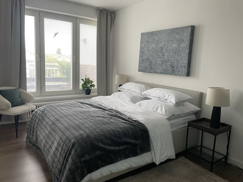 Rent 1 room apartment Berlin | Entire place | Berlin | Fantastisches Penthouse in der Nähe des KaDeWe | Hominext