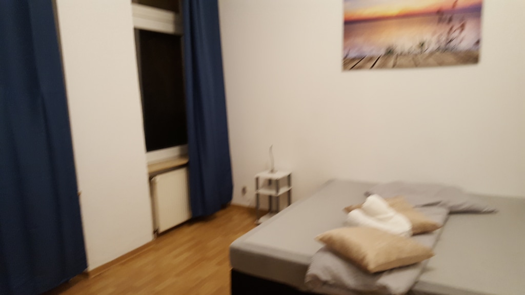 Rent 4 rooms apartment Wuppertal | Entire place | Wuppertal | Apartment am Unteren-Nützenberg | Hominext