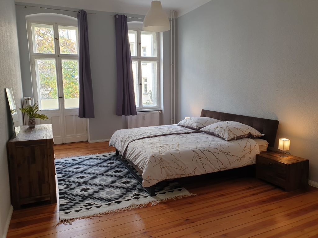 Miete 2 Zimmer Wohnung Berlin | Ganze Wohnung | Berlin | 3-Zimmer-Perle mit einem Balkon | Hominext