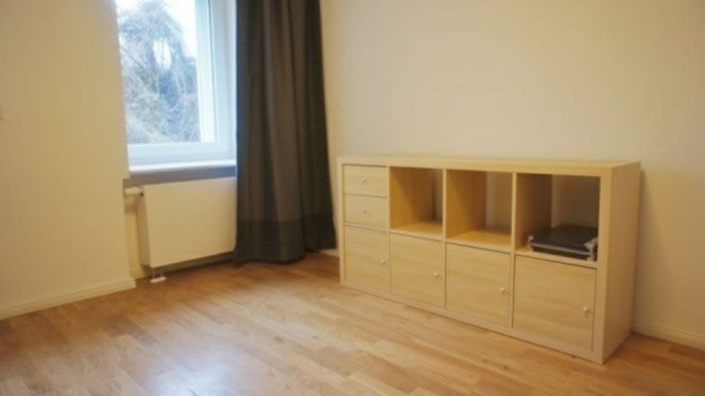 Rent 1 room apartment Berlin | Entire place | Berlin | Altbauwohnung mitten im Geschehen | Hominext