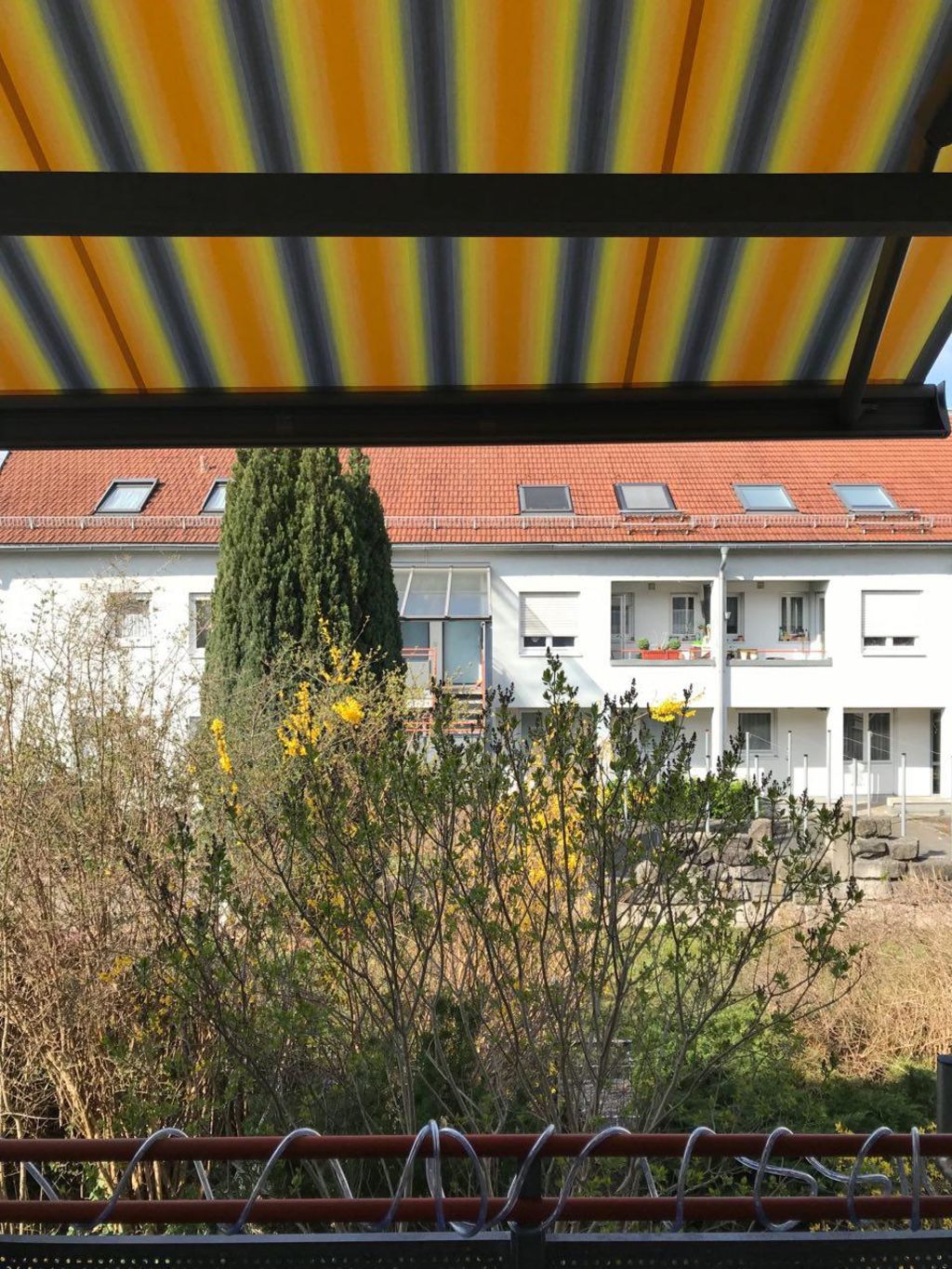 Miete 1 Zimmer Wohnung Esslingen am Neckar | Ganze Wohnung | Esslingen am Neckar | ruhige 1,5 Zimmer-Wohnung mit Terrasse in Stadtmitte Esslingen | Hominext