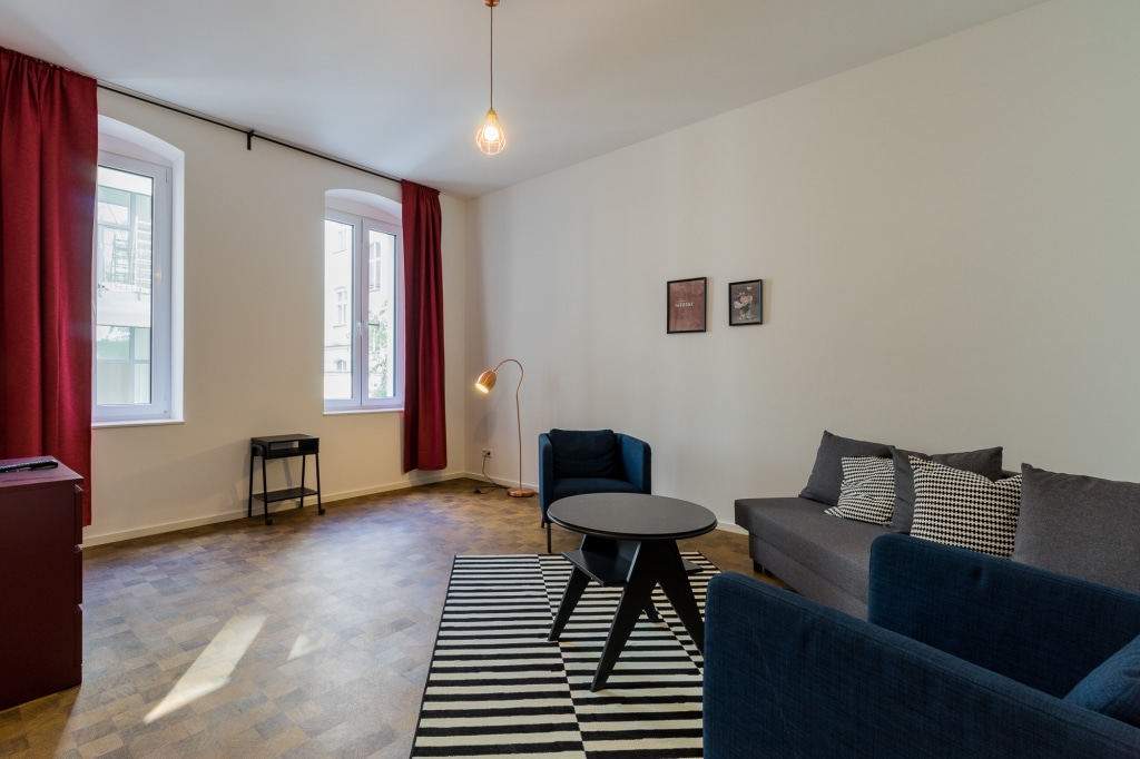 Miete 1 Zimmer Wohnung Berlin | Ganze Wohnung | Berlin | Große 2 Zimmer Wohnung mit Balkon direkt am Hermannplatz | Hominext