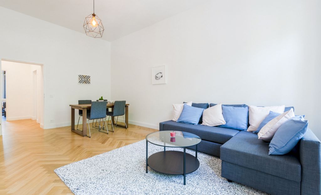 Rent 1 room apartment Berlin | Entire place | Berlin | Frisch saniertes und vollständig neu möbliertes Apartment am Zionskirchplatz! | Hominext