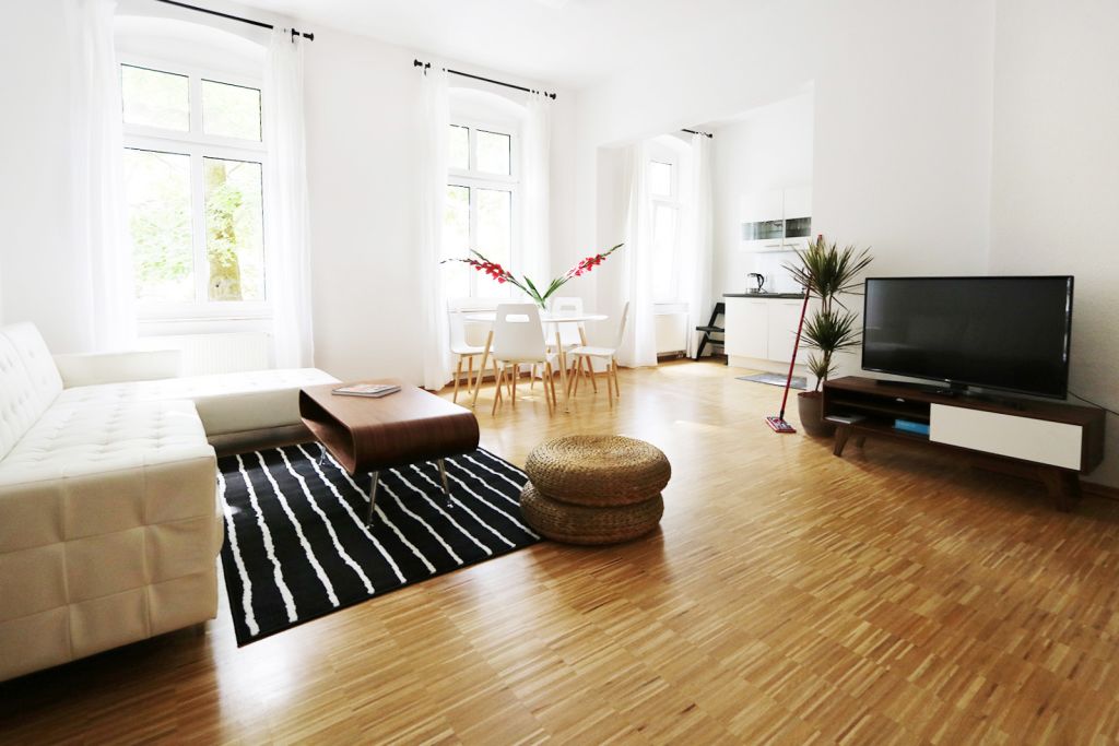 Rent 2 rooms apartment Berlin | Entire place | Berlin | 879 | Arkonaplatz - Charmante 2-Zimmer-Wohnung mit Terrasse | Hominext