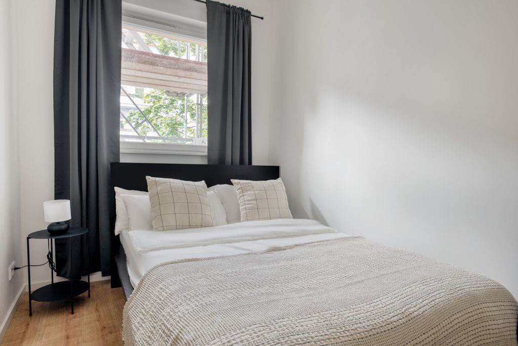 Rent 2 rooms apartment Berlin | Entire place | Berlin | Großzügige drei Zimmer Wohnung, zentral gelegen in Charlottenburg | Hominext