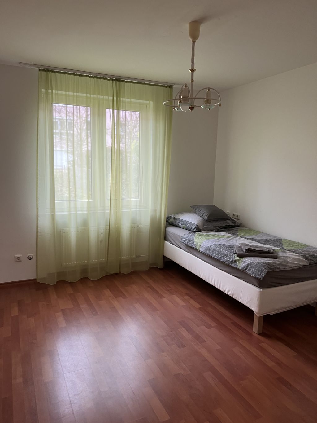 Rent 3 rooms apartment Augsburg | Entire place | Augsburg | Gartenwohnung nahe Erholungsgebiet | Hominext