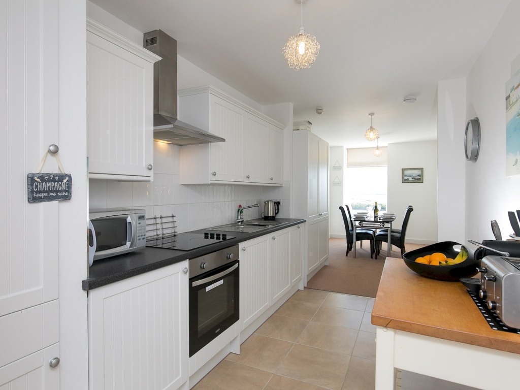 No 32 Cliff Apartments, Trearddur Bay, LL65 2UZ