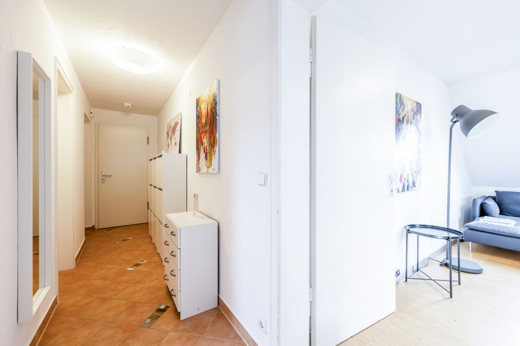 Rent 2 rooms apartment Böblingen | Entire place | Böblingen | Exclusive 3,5-Zimmer Maisonettewohnung I Familie I TOP-Location I Homeoffice | Hominext