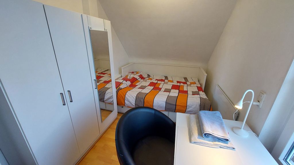 Miete 1 Zimmer Wohnung Hürth | Studio | Hürth | Helles Zimmer mit großem Balkon | Hominext