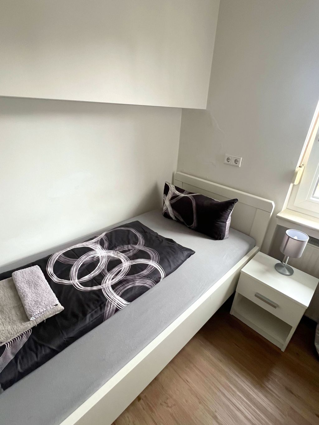 Rent 1 room apartment Osnabrück | Entire place | Osnabrück | Kompaktes Einzelbettstudio mit Küche | Hominext