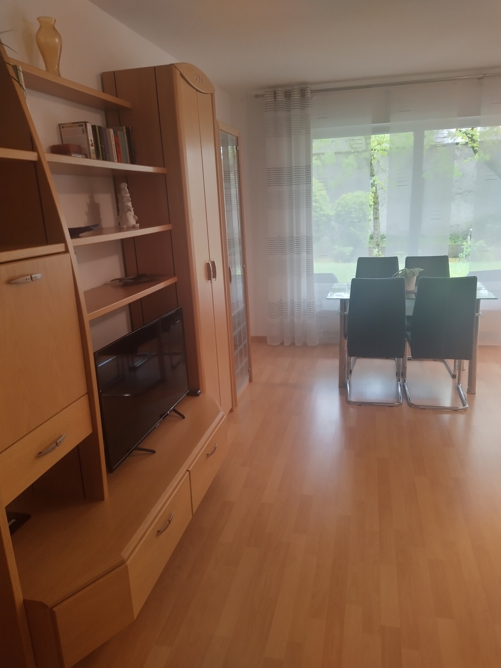 Rent 1 room apartment Bielefeld | Entire place | Bielefeld | Gemütliche Terrassenwohnung in Stadtmitte mit Tiefgaragenplatz | Hominext