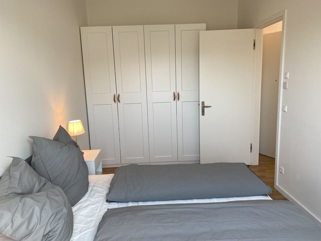 Miete 1 Zimmer Wohnung Berlin | Ganze Wohnung | Berlin | Dachgeschoß Studio im Herzen von Neukölln mit tollem Balkon | Hominext