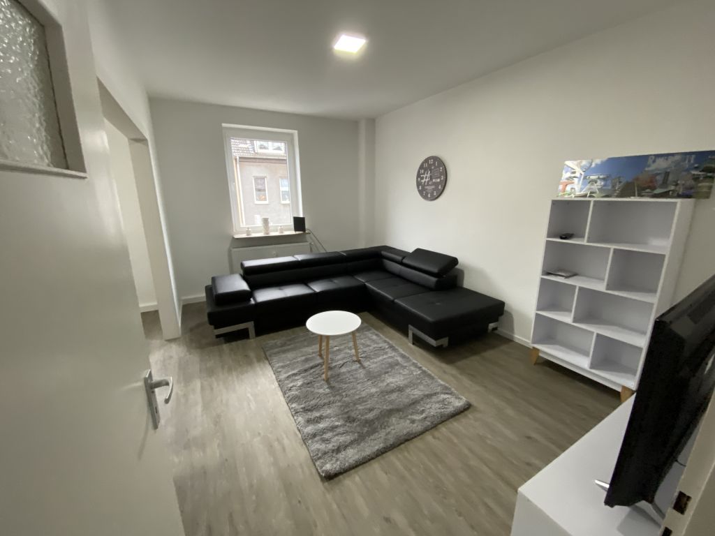 Miete 2 Zimmer Wohnung Oberhausen | Ganze Wohnung | Oberhausen | topsanierte Wohnung - kompl. Etage - im Zentrum | Hominext