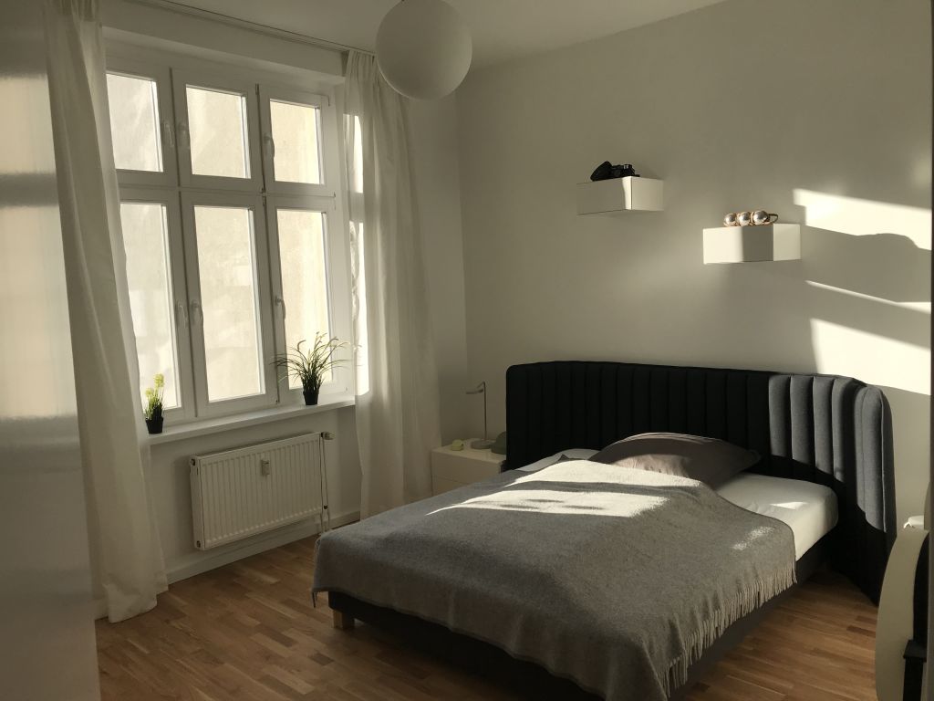 Miete 1 Zimmer Wohnung Berlin | Ganze Wohnung | Berlin | Moderne, helle und ruhige 2 Zimmer Businesswohnung mit Balkon im denkmalgeschützen Altbau im grünen Pankow | Hominext