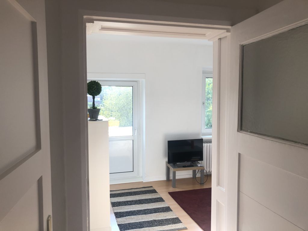 Rent 2 rooms apartment Berlin | Entire place | Berlin | Ruhige Oase in begehrtester Lage mit hervorragenden Verkehrsanbindungen | Hominext