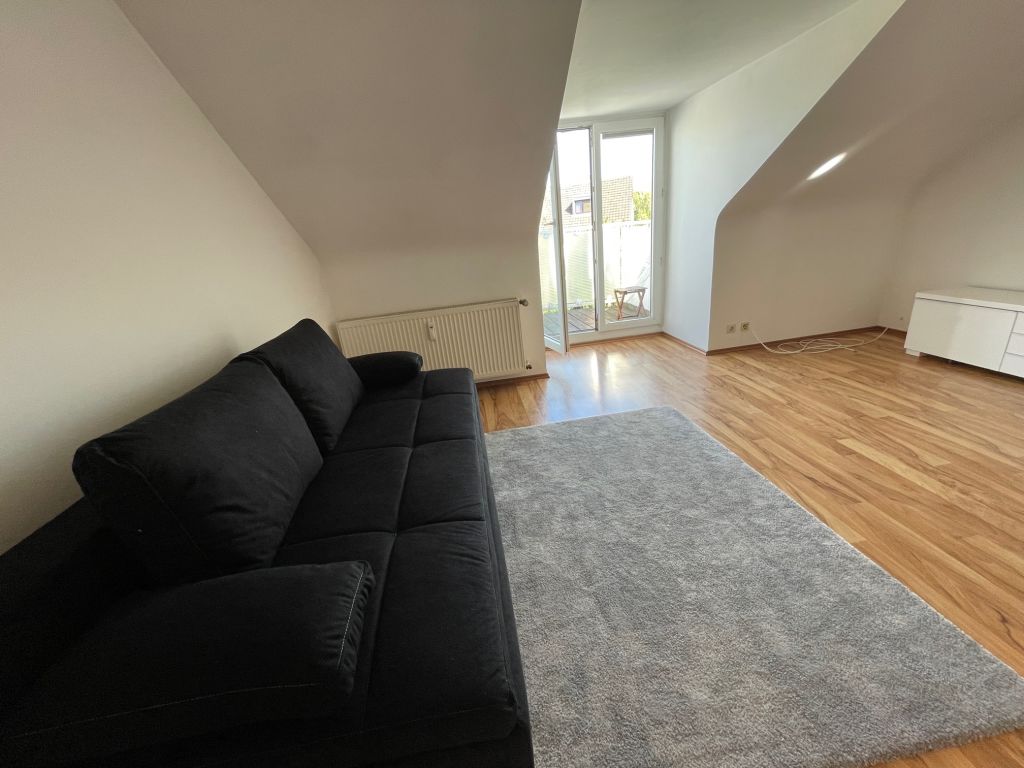 Rent 1 room apartment Köln | Entire place | Köln | Zwischen Großstadt und Natur | Hominext