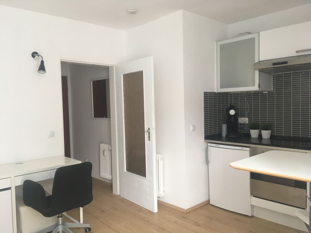 Rent 1 room apartment Düsseldorf | Entire place | Düsseldorf | Stilvolles Wohlfühl-Apartment, Nähe Medienhafen | Hominext